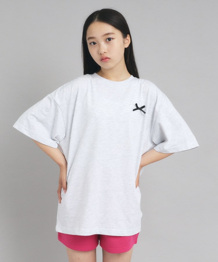 ピンク ラテ(PINK-latte)の【130cmあり】バックフォトプリントTシャツ グレー(012)