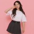 ピンク ラテ(PINK-latte)のリボンロゴプリントラインストーン付きTシャツ ピンク(071)