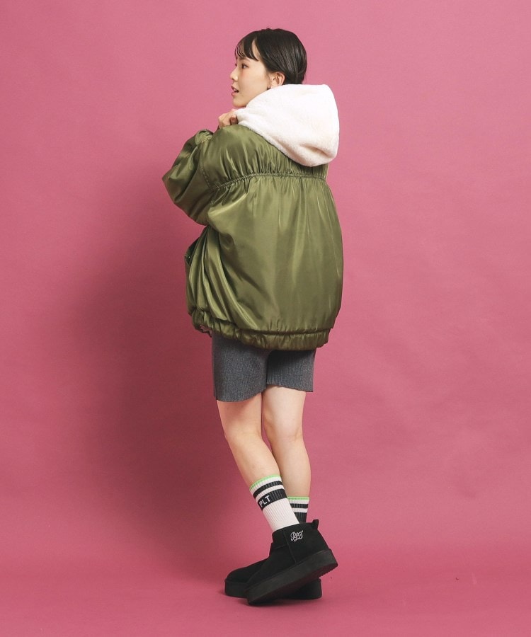 ピンク ラテ(PINK-latte)の【フーディ付き】モコモコ リバーシブルエコファー11