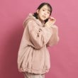 ピンク ラテ(PINK-latte)の【フーディ付き】モコモコ リバーシブルエコファー アイボリー(004)