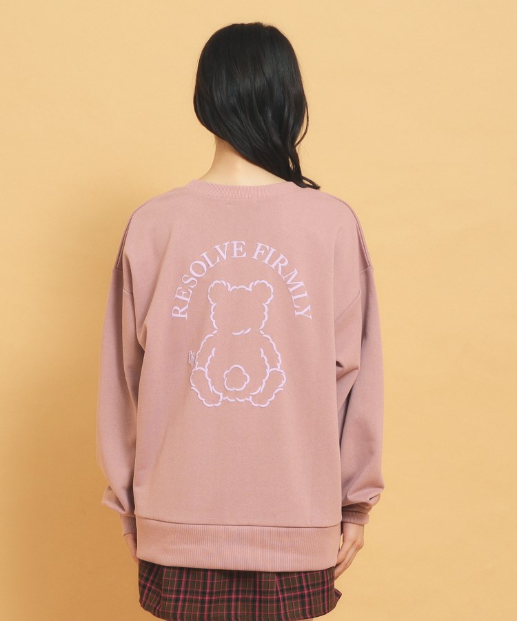 ピンク ラテ(PINK-latte)の秋冬マストアイテム クマ裏毛スウェット3