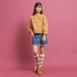 ピンク ラテ(PINK-latte)の落書き風プリント短丈プルオーバー21