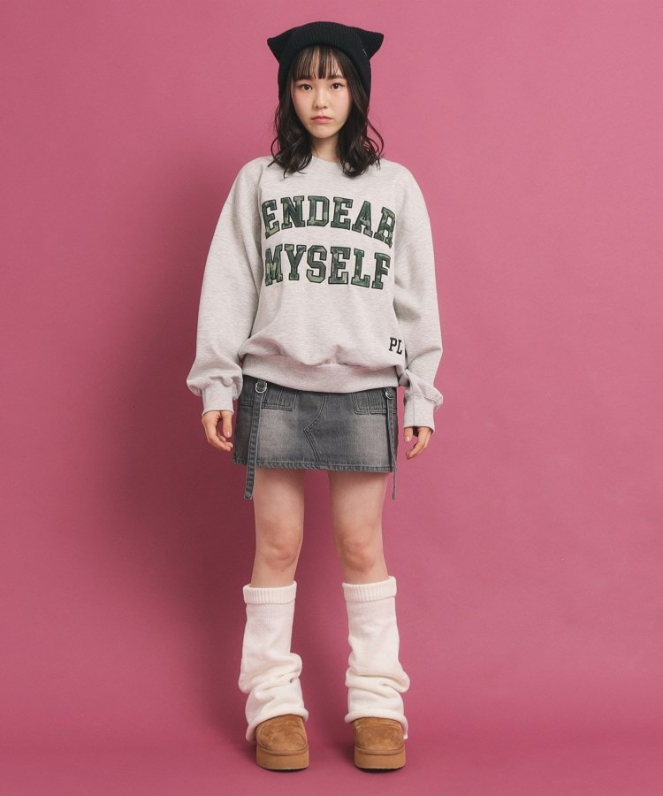 ピンク ラテ(PINK-latte)のカレッジロゴスウェットトップス17
