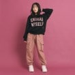 ピンク ラテ(PINK-latte)のカレッジロゴスウェットトップス12