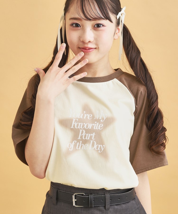 ピンク ラテ(PINK-latte)のスプレー星ラグランTシャツ15