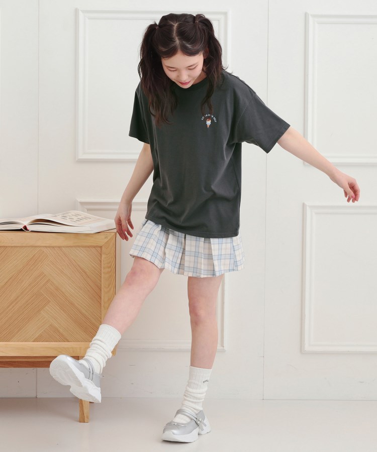 ピンク ラテ(PINK-latte)のワンポイント刺繍Tシャツ13