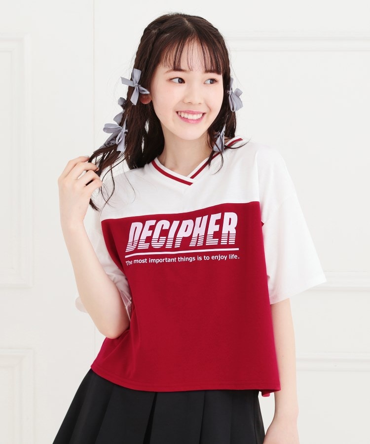 ピンク ラテ(PINK-latte)のVネック切替Tシャツ レッド(063)