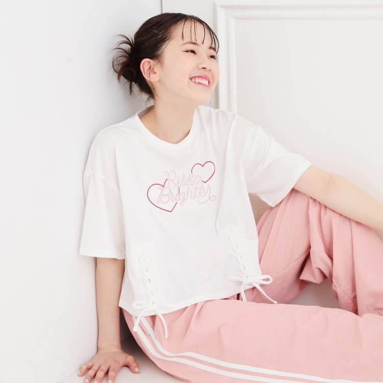 ピンク ラテ(PINK-latte)のレースアップTシャツ Ｔシャツ