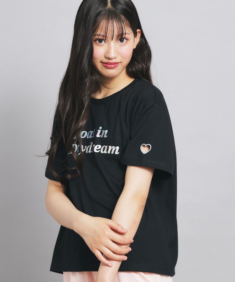 ピンク ラテ(PINK-latte)のオーロラプリントハートあきTシャツ ブラック(019)
