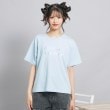 ピンク ラテ(PINK-latte)のオーロラプリントハートあきTシャツ1