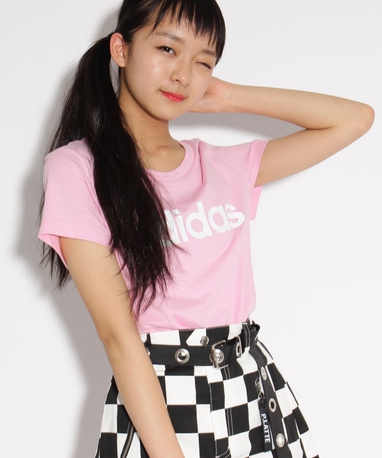 ピンク ラテ(PINK-latte)の【adidas/アディダス】 ロゴTシャツ ベビーピンク(071)