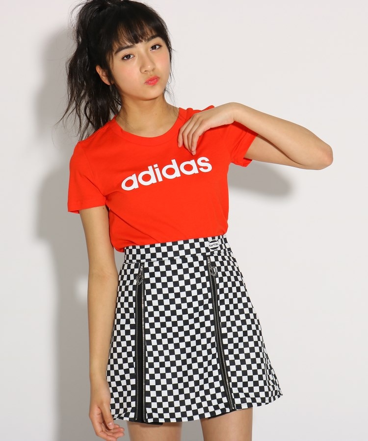 ピンク ラテ(PINK-latte)の【adidas/アディダス】 ベーシックロゴTシャツ レッド(062)