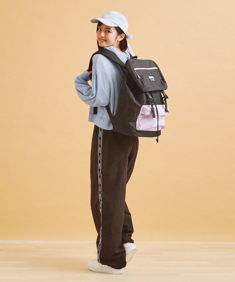 ピンク ラテ(PINK-latte)の【容量約２６．５Ｌ】フラップリュック2
