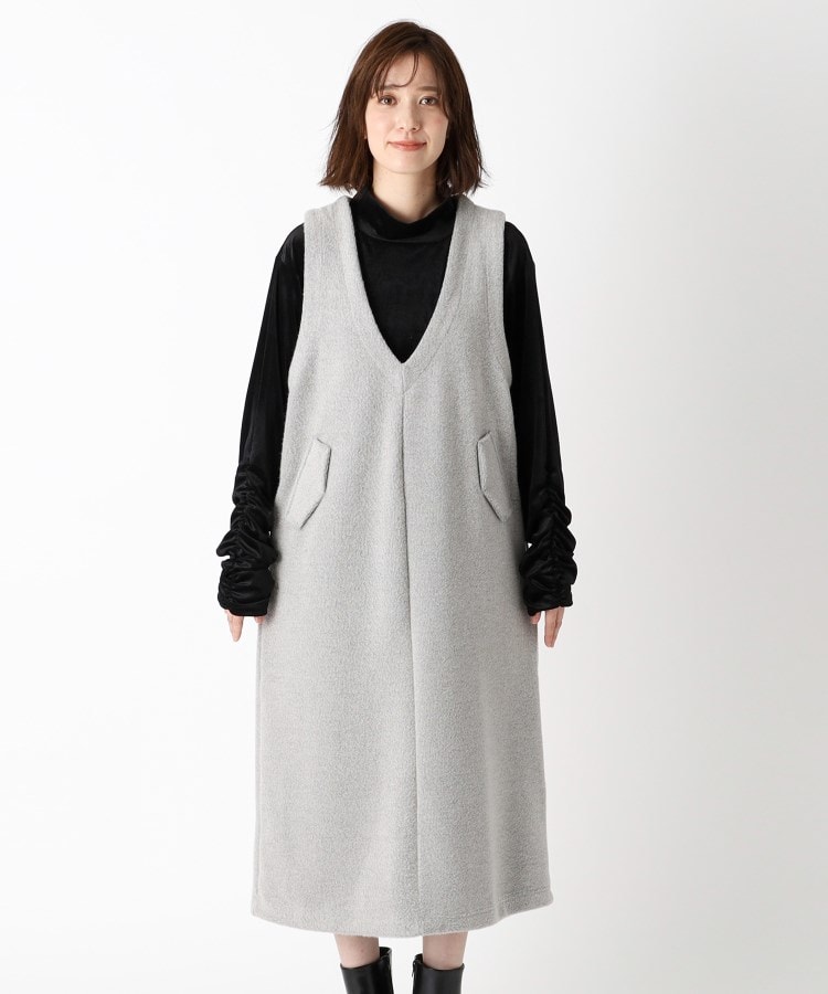 ルコリ(le colis)のウールタッチVネックワンピ1