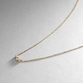 ココシュニック(COCOSHNIK)のK18ダイヤモンド　ランダムクラスター３石　ネックレス ネックレス