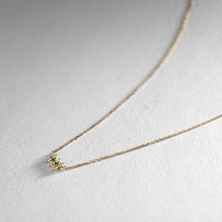 ココシュニック(COCOSHNIK)のK18ダイヤモンド 透かしレクタングル ネックレス小 ネックレス