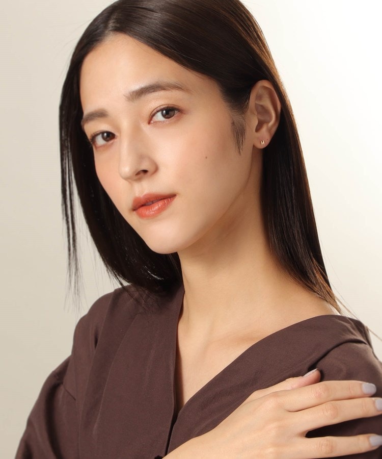 【WEB限定】イニシャルH スタッドピアス(片耳用)