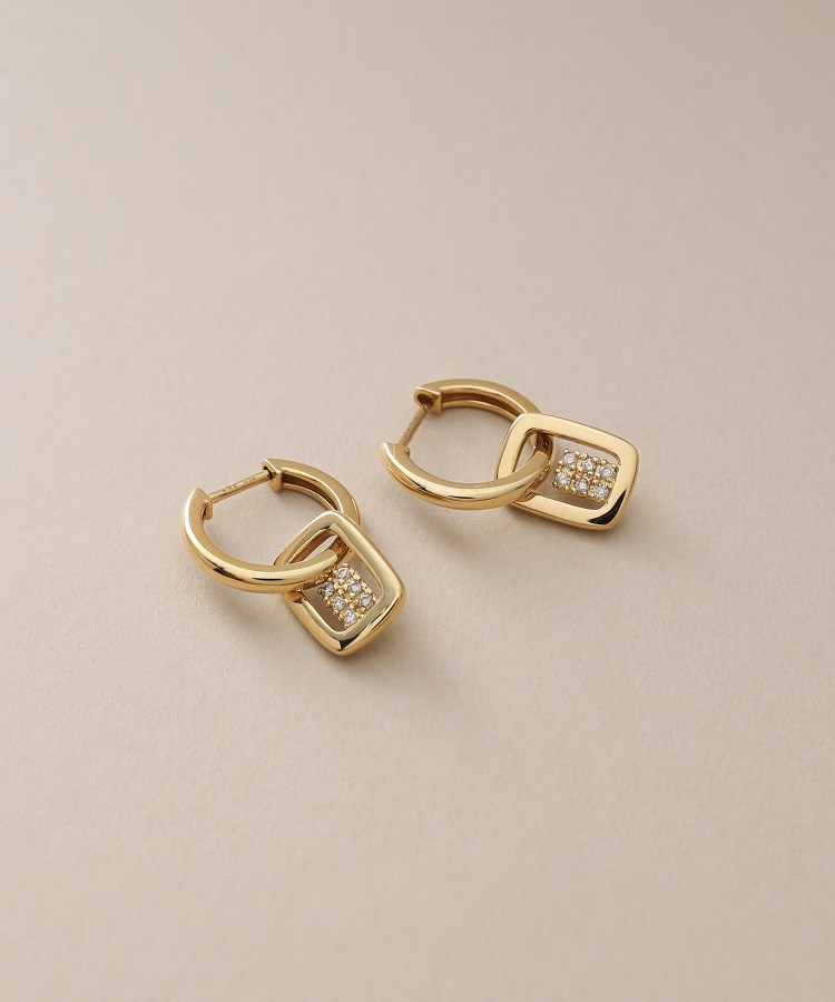 お盆セール中!】CHクロス ピアス 22k ダイヤ入り 締め切っ お盆セール中!】CHクロス ピアス 22k ダイヤ入り 締め切っ