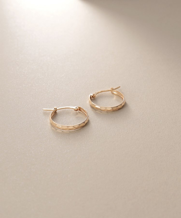 K10ダイヤカット フープピアス(ピアス) | COCOSHNIK(ココシュ K10ダイヤカット フープピアス(ピアス) | COCOSHNIK(ココシュ
