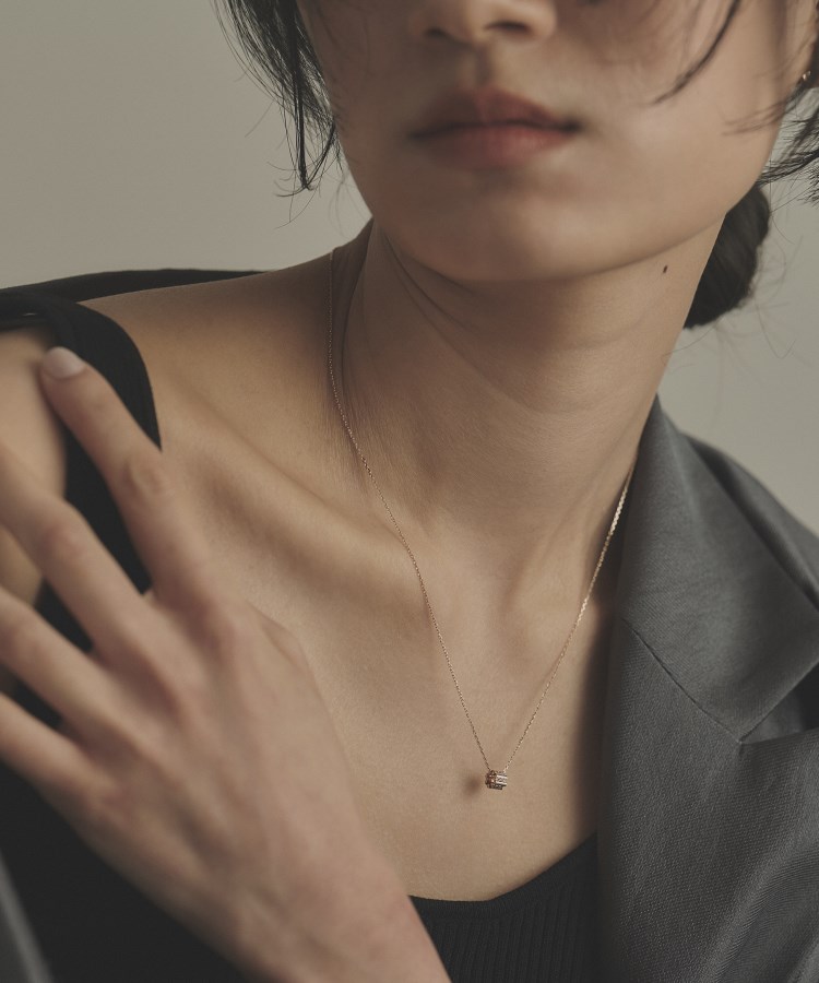 ココシュニック(COCOSHNIK)のK10ダイヤモンド シフテッドビーズ ネックレス10