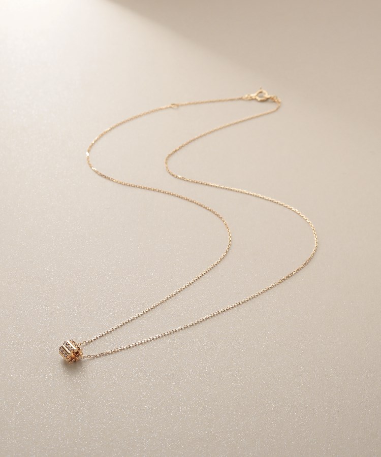 ココシュニック(COCOSHNIK)のK10ダイヤモンド シフテッドビーズ ネックレス イエローゴールド(104)