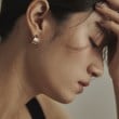 ココシュニック(COCOSHNIK)のK10フォールディングプレート スタッドピアス8