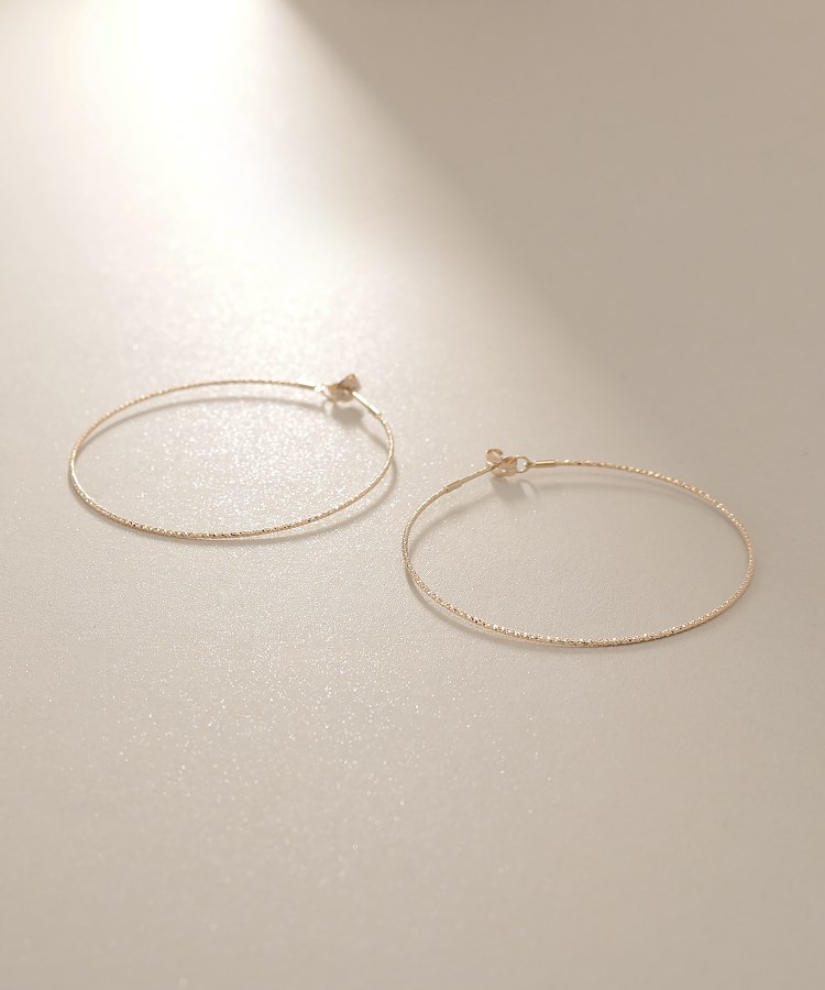 K10カット丸線 フープピアス(中)(ピアス) | COCOSHNIK K10カット丸線 フープピアス(中)(ピアス) | COCOSHNIK