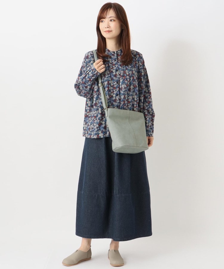 ワンズテラス(one'sterrace)のLegato Largo スモーキーシボ バケツ型ショルダー18