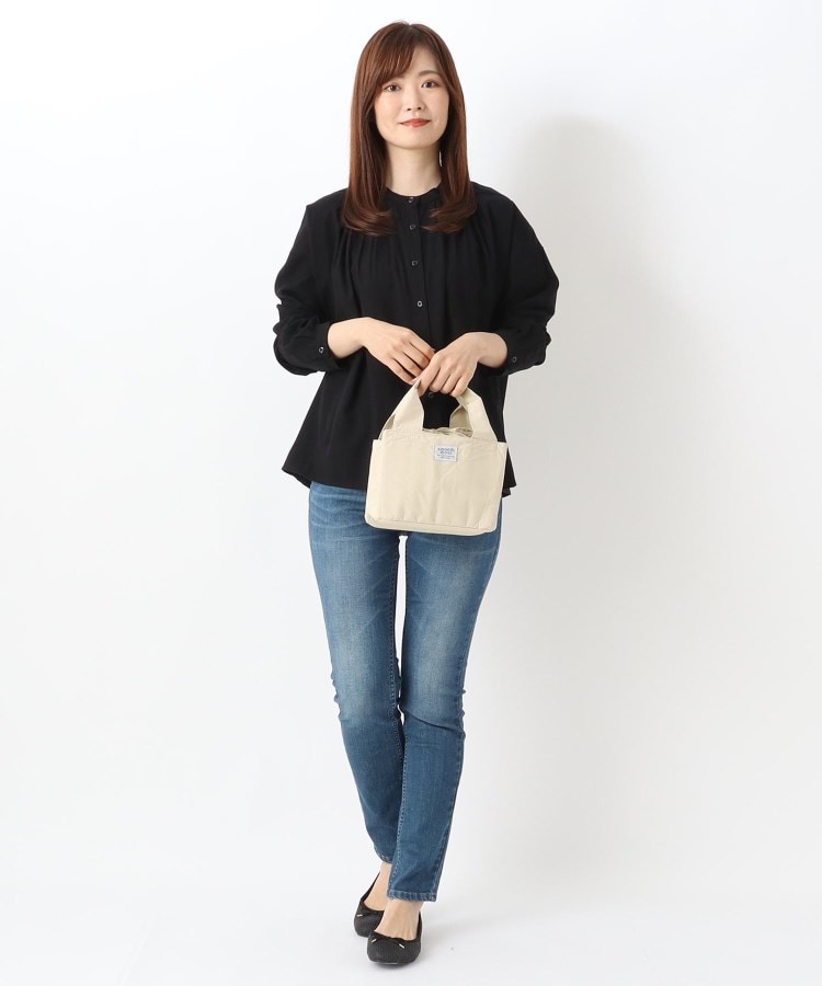 ワンズテラス(one'sterrace)の【ワンズテラス限定カラー】smoothmoss ランチバッグOT10