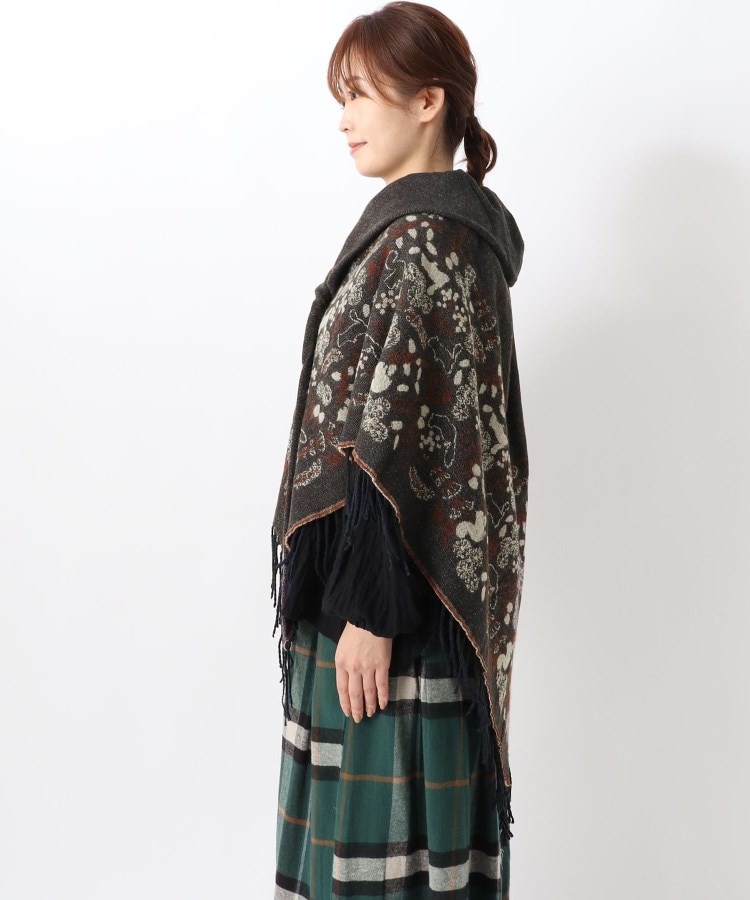 ワンズテラス(one'sterrace)の木の実リス リバーシブルギャザーケープ2