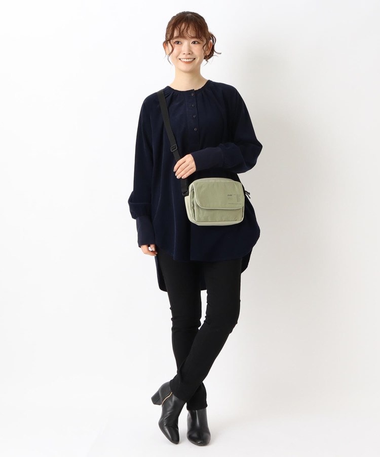 ワンズテラス(one'sterrace)のanello ガイド多収納ショルダー16