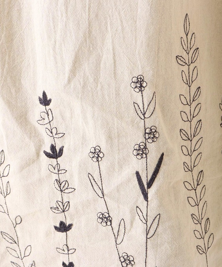 ワンズテラス(one'sterrace)の刺繍入り7分袖ブラウス9