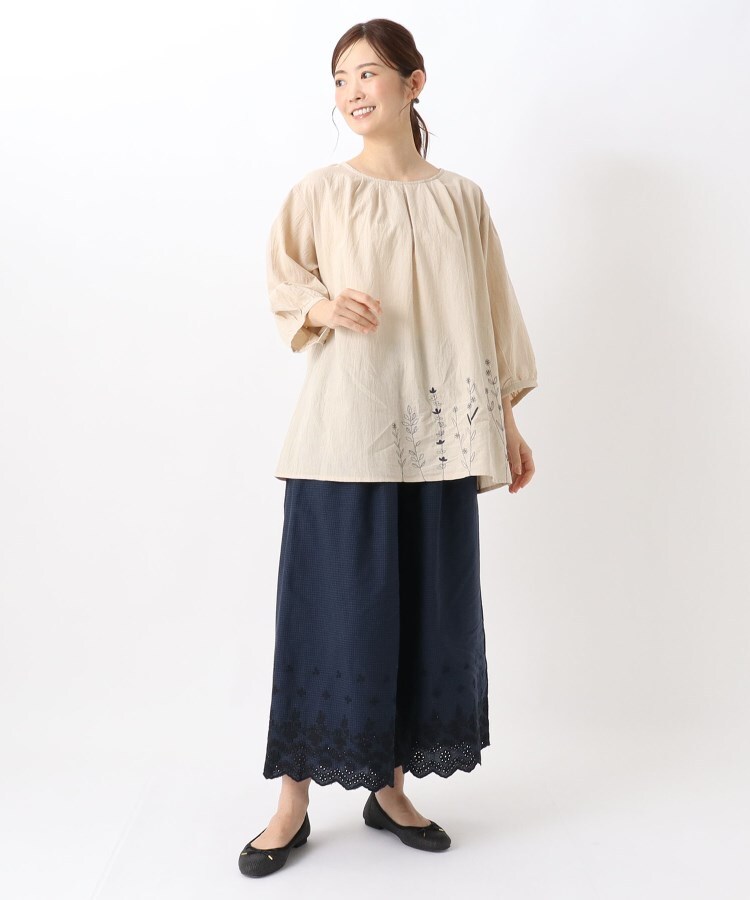 ワンズテラス(one'sterrace)の刺繍入り7分袖ブラウス10