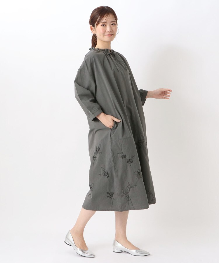 ワンズテラス(one'sterrace)の刺繍入り 8分袖ワンピース12