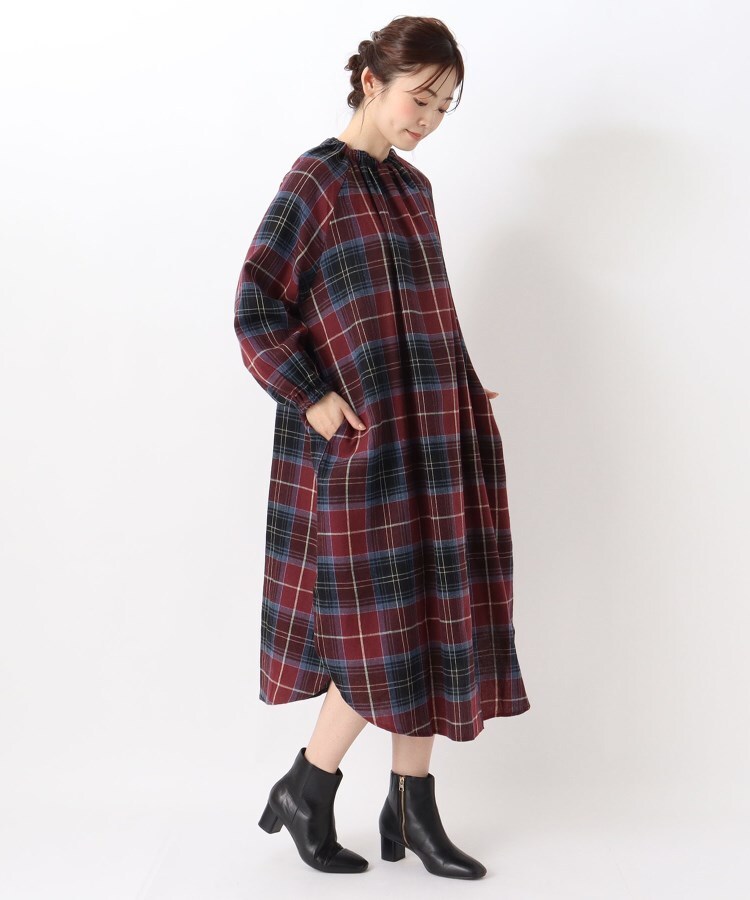 ワンズテラス(one'sterrace)の前後2WAYゴムネックワンピース12