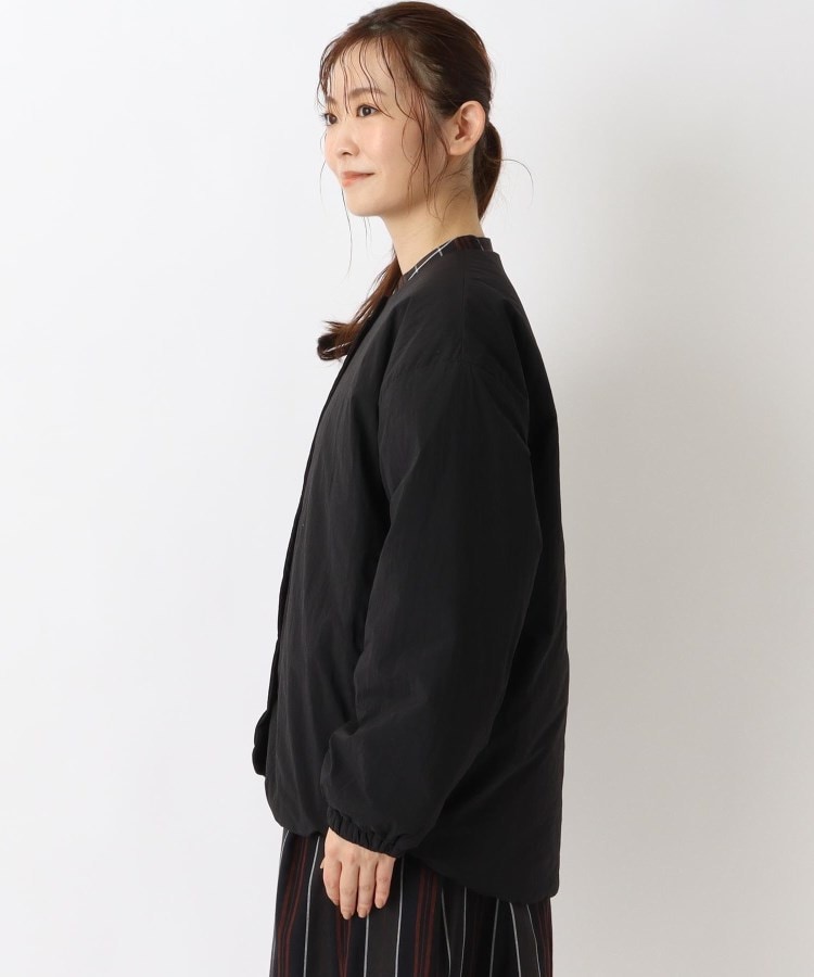ワンズテラス(one'sterrace)の軽量中綿入り ノーカラーブルゾン2