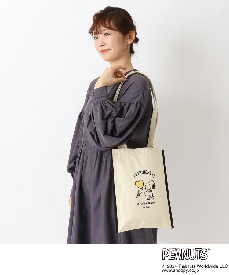 ワンズテラス(one'sterrace)のSNOOPY 2WAY刺繍ショッピングバッグ 75th11