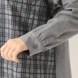 ワンズテラス(one'sterrace)のフランネルチェック柄 刺繍シャツブラウス5