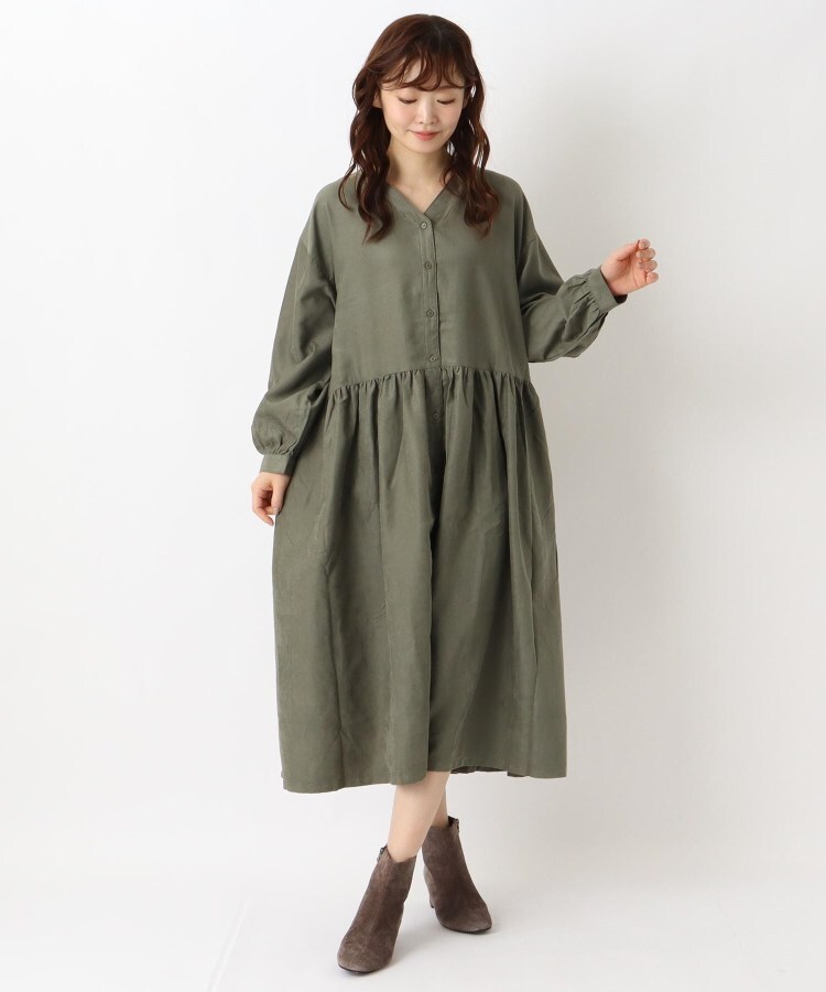 ワンズテラス(one'sterrace)のコーデュロイ 前開きVネックワンピース10