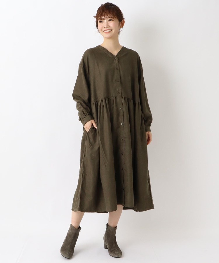 ワンズテラス(one'sterrace)のコーデュロイ 前開きVネックワンピース12