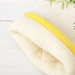 ワンズテラス(one'sterrace)の◆イエローキャロル ミトン4
