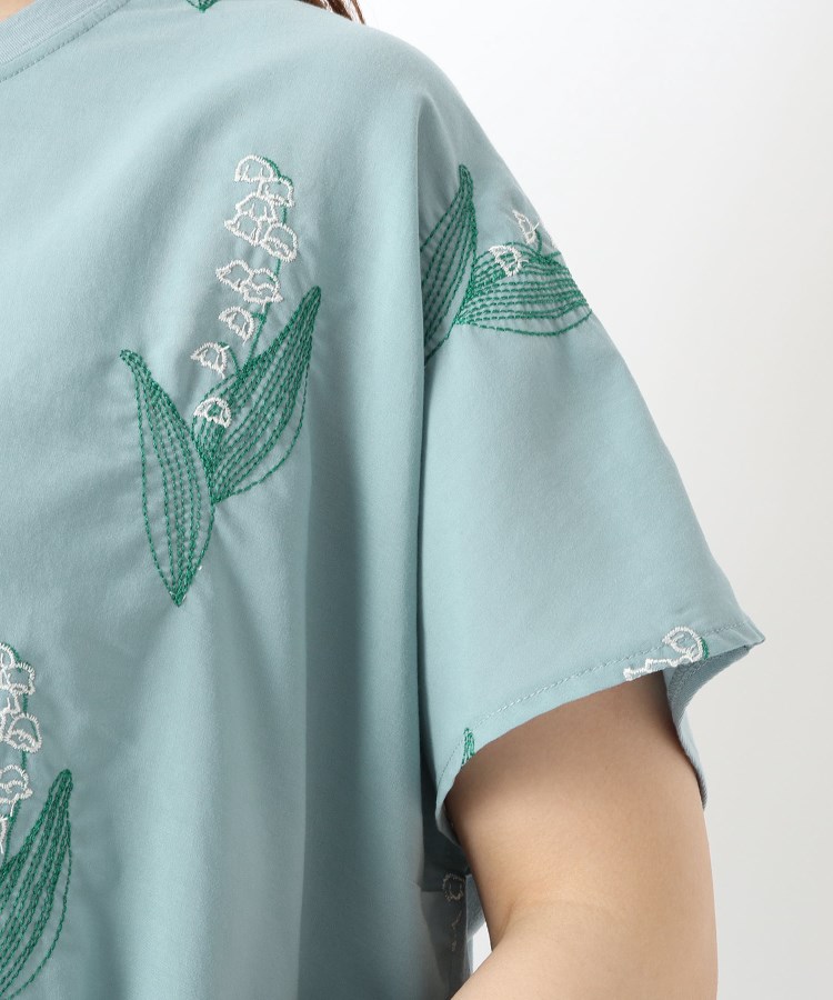 ワンズテラス(one'sterrace)の刺繍フレンチスリーブプルオーバー スズラン5