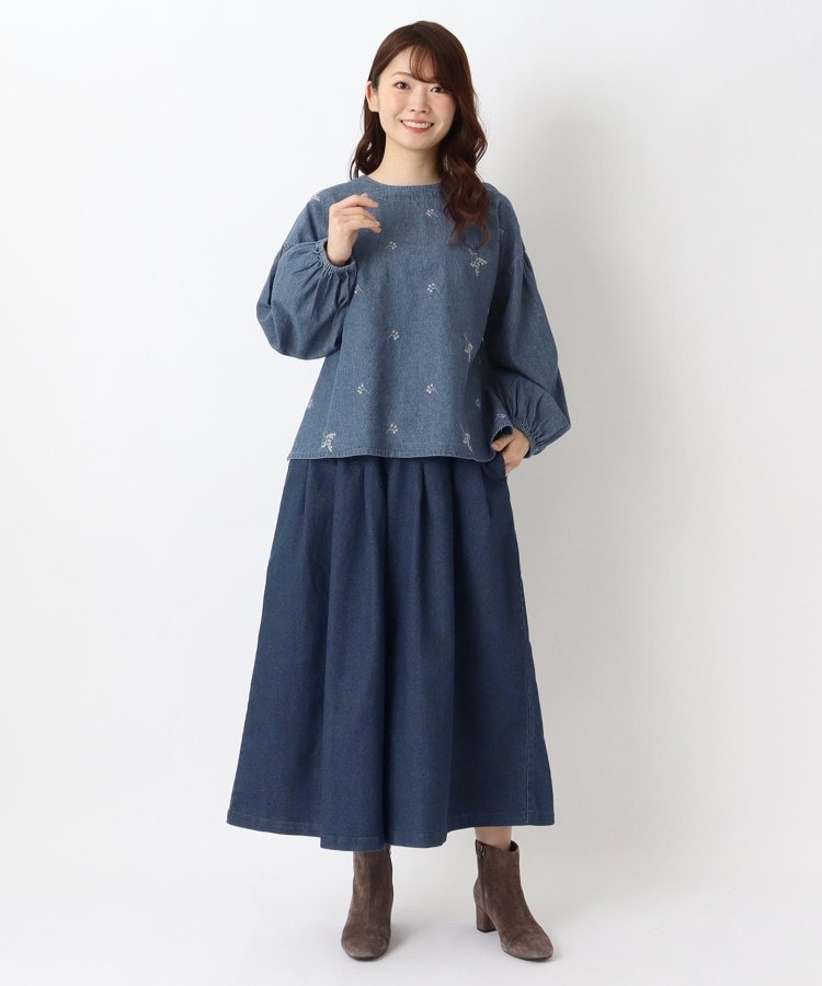 ワンズテラス(one'sterrace)のデニム刺繍ブラウス9