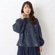 ワンズテラス(one'sterrace)のデニム刺繍ブラウス ネイビー(994)