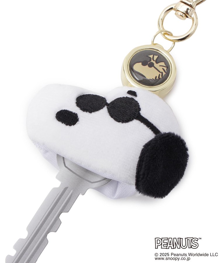 ワンズテラス(one'sterrace)のSNOOPY リール付きキーカバー ジョー・クール3