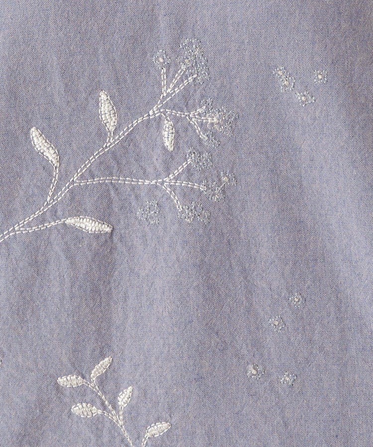 ワンズテラス(one'sterrace)の花柄刺繍入り キーネックブラウス11