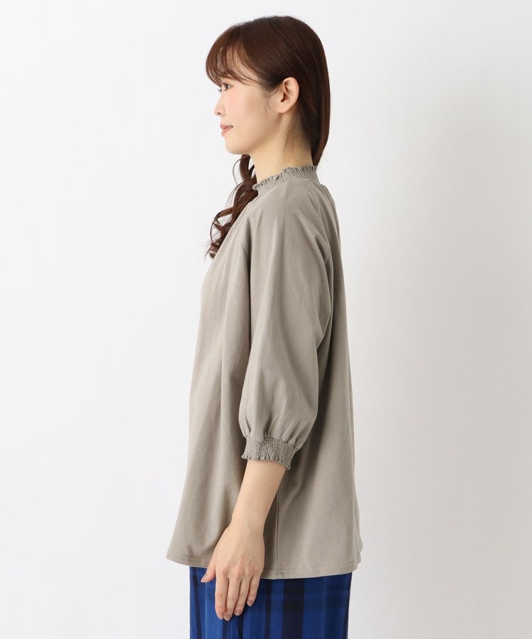 ワンズテラス(one'sterrace)のシャーリング 6分袖綿カットソープルオーバー2
