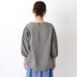 ワンズテラス(one'sterrace)の袖刺繍 7分袖ブラウス3