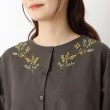 ワンズテラス(one'sterrace)の綿麻 ミモザ刺繍 前開きブラウス4