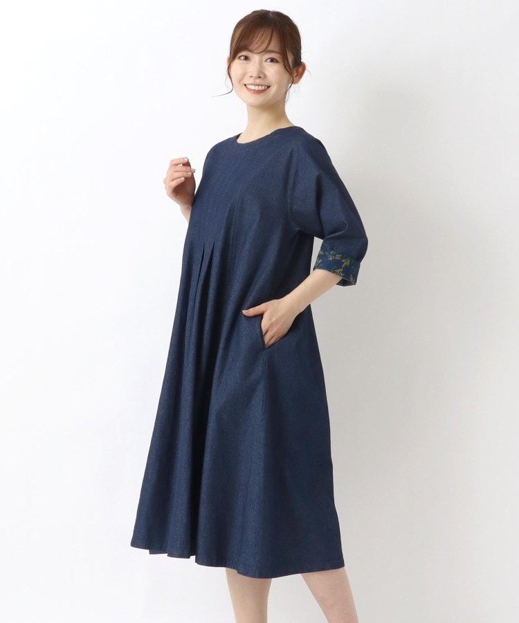 ワンズテラス(one'sterrace)のインディゴ ミモザ刺繍 フレアワンピース ネイビー(994)